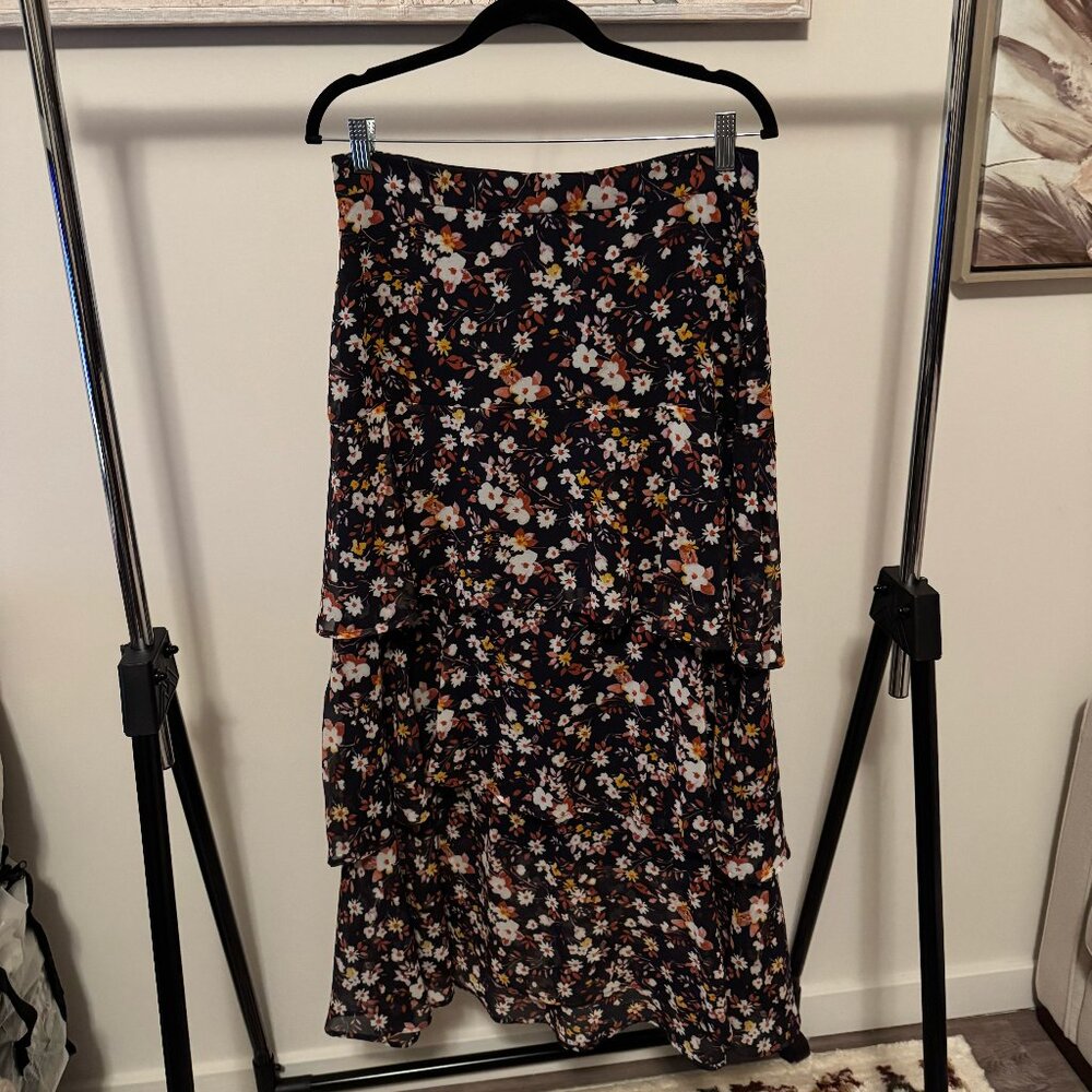 Ann Taylor NWT Floral Tiered Maxi Skirt